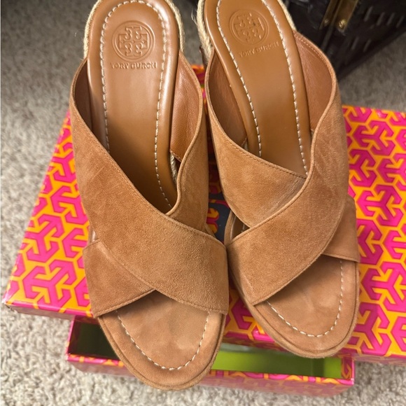 Tory Burch Tan Mules Suede Clogs - Picture 1 of 8